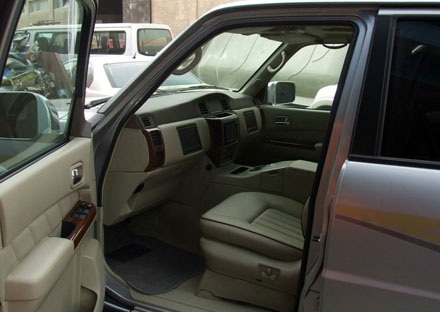 Người lái là người ngồi trước hay ngồi sau? - 3 Bình thường, đây là hàng ghế người lái - hàng ghế trước